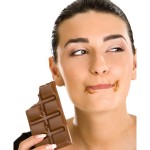 donna mangia cioccolato