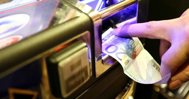 Centri scommese e slot machine nei quartieri genovesi 04/01/2011