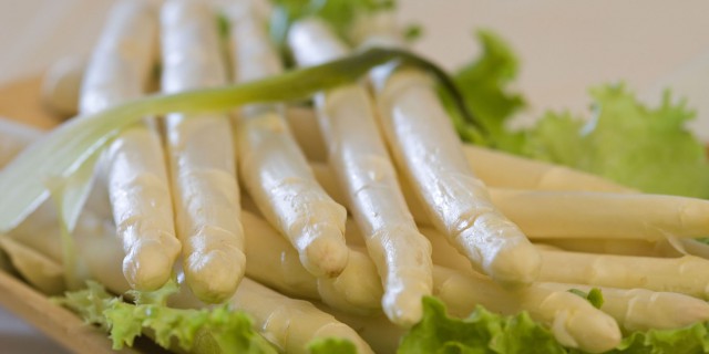 asparagi bianchi di fossalon