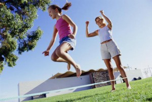 I 10 giochi da cortile che più amavamo: un tuffo nel passato