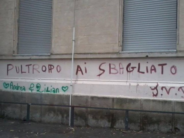 “Amori grammaticalmente scorretti” le fotografie più divertenti del web