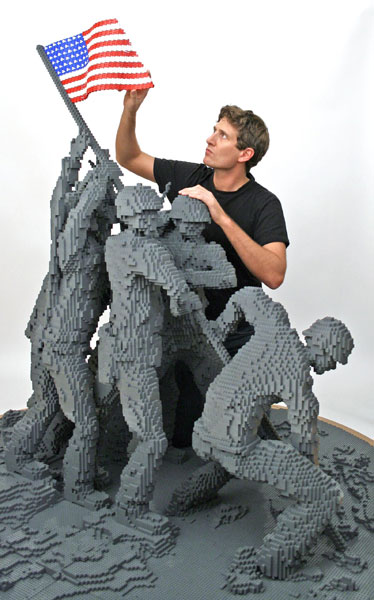Incredible-LEGO-Art-by-Nathan-Sawaya-Iwo-Jima