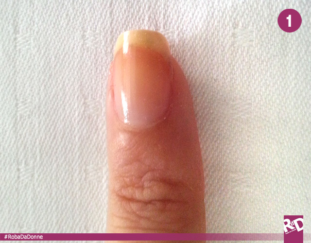 Nail art per un party in piscina
