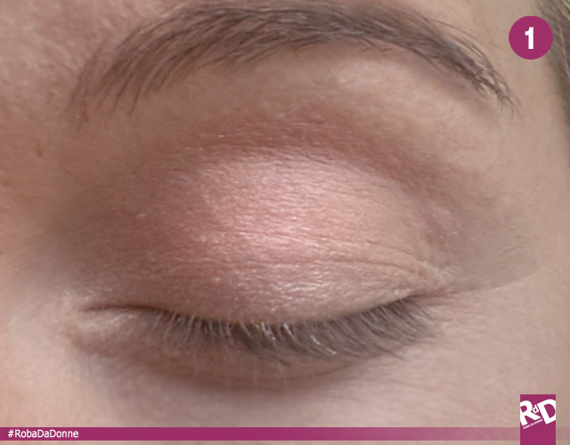 Un trucco colorato per completare il nostro total White