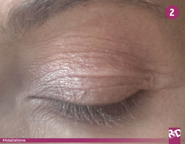 Un trucco colorato per completare il nostro total White
