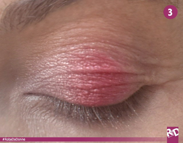 Un trucco colorato per completare il nostro total White