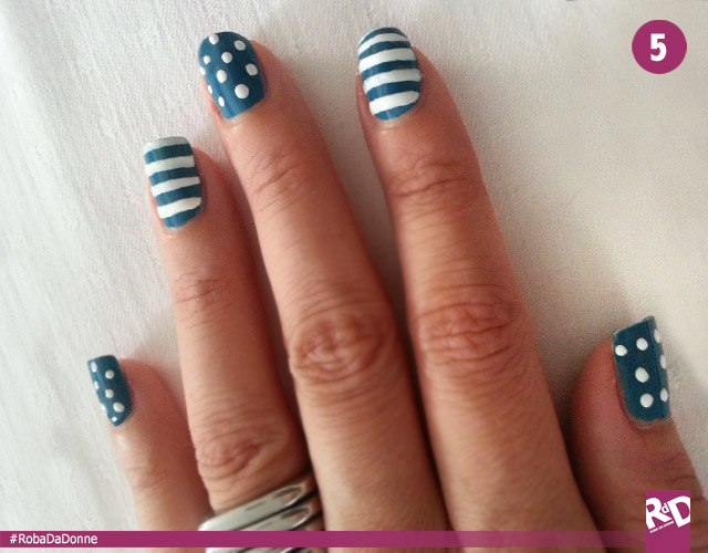 Nail art per un party in piscina