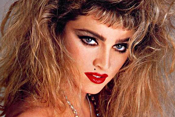 Trucco labbra anni 80