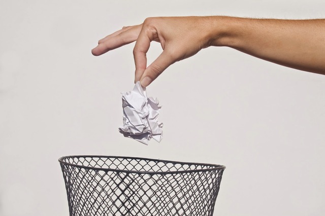 cancellare post facebook ex